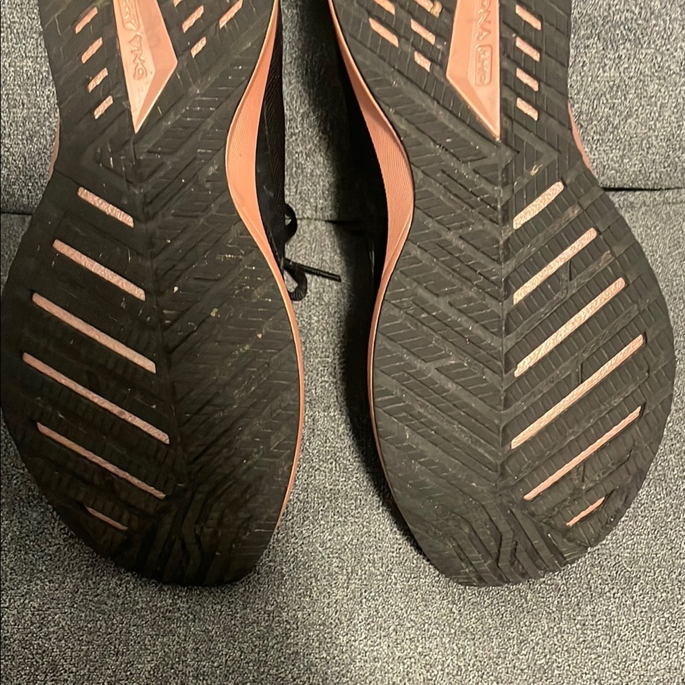 Brooks Levitate Black and Pink Athletic Shoes - Picture 6 of 10